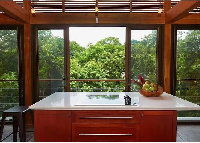 Villa Casa Canopy