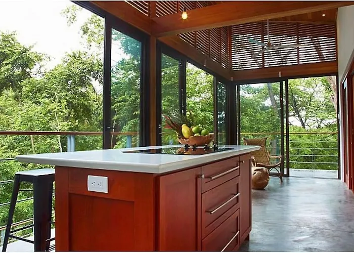 Villa Casa Canopy